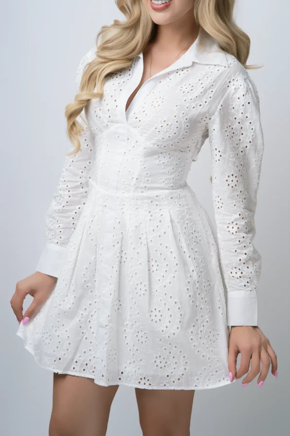 VESTIDO CORTO BLANCO MANGAS LARGAS ABERTURA ATRÁS1