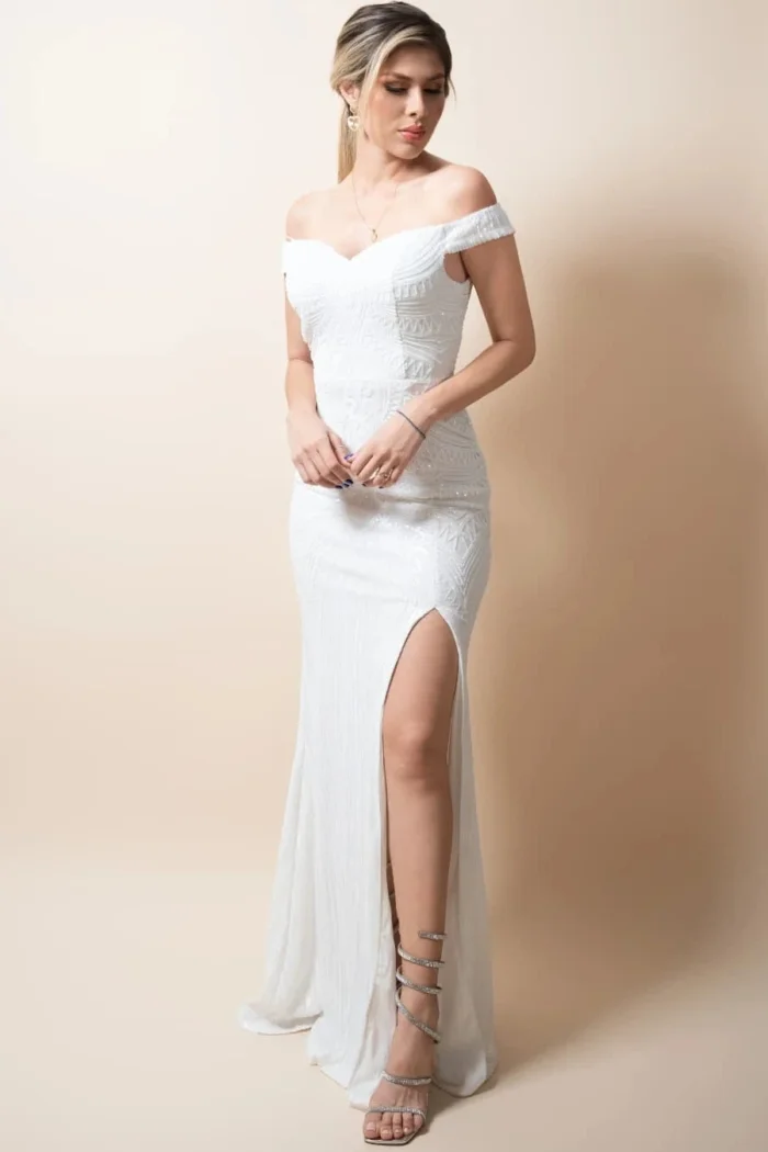 VESTIDO LARGO BLANCO LENTEJUELAS Y ESCOTE HOMBROS