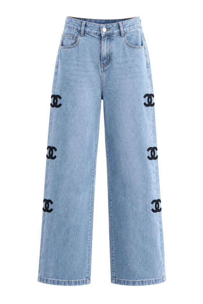 JEANS AZUL DETALLE NEGRO A LOS LADOS